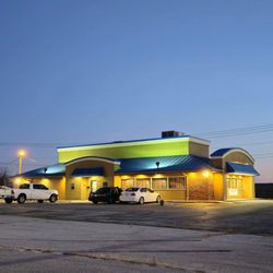 Julian’s Family Diner - Craving comfort food? We've got you covered.