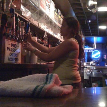 Uptown Bar & Grill - Pouring Drinks - Dive Bars Near Me - Richland, Washington Uptown Bar & Grill - Pouring Drinks - Dive Bars Near Me - Richland, Washington