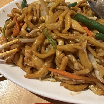 Katy's Dumpling - Oak Park - Chicken Fried Noodle with green beans added - Noodles Near Me - Oak Park, Illinois