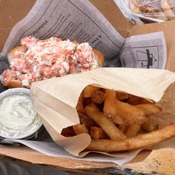 Richard's Fresh Seafood - Lobster Roll