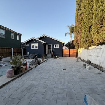Juarez And Sons Landscaping - Yard with pavers before new fence - Landscaping Near Me Juarez And Sons Landscaping - Yard with pavers before new fence - Landscaping Near Me