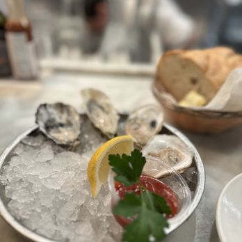 Sotto Mare - Oysters on Half Shell - Seafood Near Me - San Francisco, California Sotto Mare - Oysters on Half Shell - Seafood Near Me - San Francisco, California