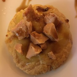 Portal del Mar - Flaky pastry tart with meet and apples. Yummy.