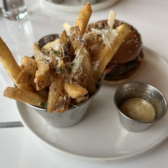 Gordon Ramsay Burger - Burgers Near Me - Boston, Massachusetts