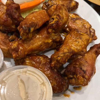 Sarah's On Park - Chipotle Wings - Italian Near Me - Bloomfield, Connecticut