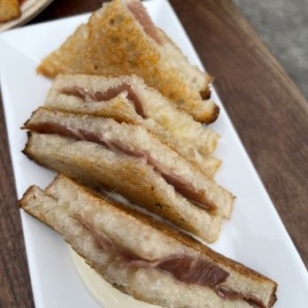 Barcelona Wine Bar - Tapas/Small Plates Near Me - Brookline, Massachusetts