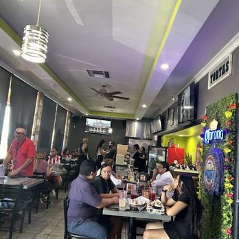 Las 3 Katrinas - Mexican Near Me - Anaheim, California