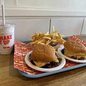 For The Win - Burgers Near Me - Glendale, California For The Win - Burgers Near Me - Glendale, California