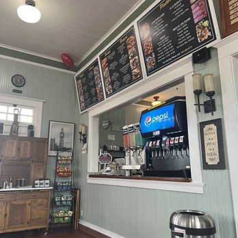 Destination Smokehouse & Eatery - Counter to order - Sandwiches Near Me - Hemet, California Destination Smokehouse & Eatery - Counter to order - Sandwiches Near Me - Hemet, California
