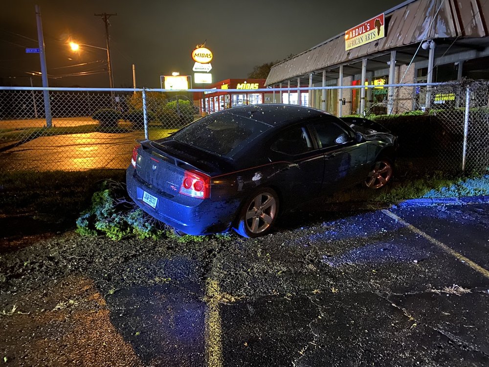 WREN’S SERVICE STATION Updated September 2024 12 Photos 427 W