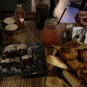 Yardbird - LEWELLYN'S FINE FRIED CHICKEN and French toast fritters - Southern Near Me - Las Vegas, Nevada Yardbird - LEWELLYN'S FINE FRIED CHICKEN and French toast fritters - Southern Near Me - Las Vegas, Nevada