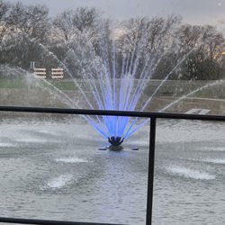 Natural Springs Park - Pond and fountain
