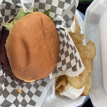 Ike's Korner Grille - Bars Near Me - Spartanburg, South Carolina