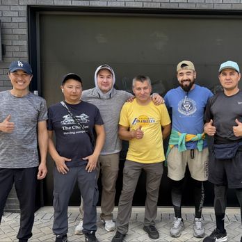 The Chariot Moving - Ben and his team of packers/movers/unpackers! Wonderful guys. Very clean (no smoking/drinking etc) and very nice. Felt safe/great job. - Movers Near Me