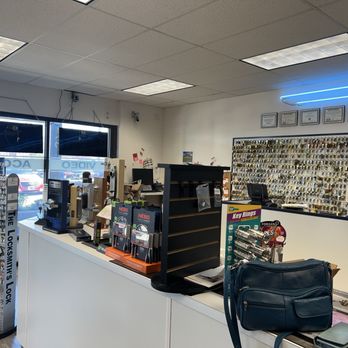 Arapahoe County Security Center - Best place to get keys made - Keys & Locksmiths Near Me - Aurora, Colorado Arapahoe County Security Center - Best place to get keys made - Keys & Locksmiths Near Me - Aurora, Colorado
