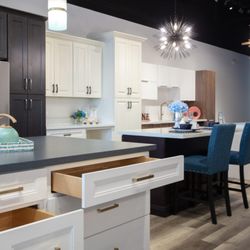 AZ Cabinet Company