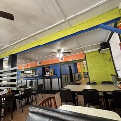 Happy Taco - Inside