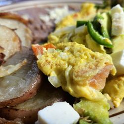 Waterfalls Cafe - Huevos al la Mexicana!!