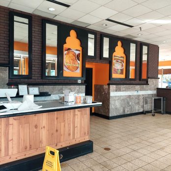 Brothers Taqueria - the inside of a restaurant - Mexican Near Me - Brooklyn Center, Minnesota