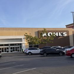 Kohl's - Outside mall view