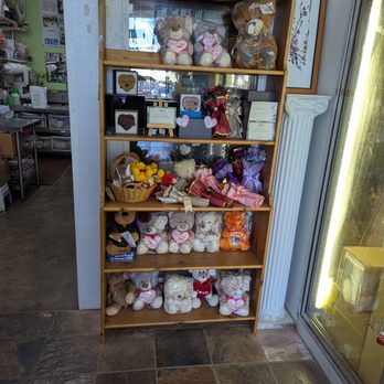 Penny's Flowers - Additional items to add to flowers - Florists Near Me - Rowland Heights, California Penny's Flowers - Additional items to add to flowers - Florists Near Me - Rowland Heights, California
