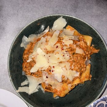 Edera Italian Eatery - Pappardelle bolognese - Desserts Near Me - St Louis, Missouri Edera Italian Eatery - Pappardelle bolognese - Desserts Near Me - St Louis, Missouri
