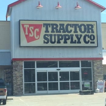 Tractor Supply - Front Entrance- great store hours! - Livestock Feed & Supply Near Me - McDonough, Georgia