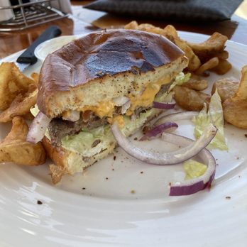 Courtyard Mimosas - burger - American Near Me - Los Banos, California Courtyard Mimosas - burger - American Near Me - Los Banos, California