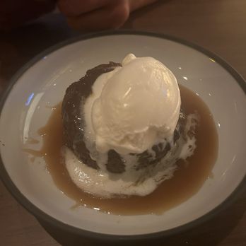 Ramsay's Kitchen at The Silver Legacy - sticky toffee pudding - American Near Me - Reno, Nevada Ramsay's Kitchen at The Silver Legacy - sticky toffee pudding - American Near Me - Reno, Nevada