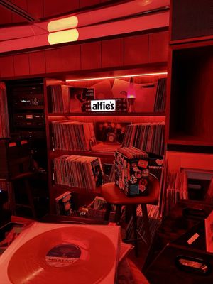 Alfies HiFi by null