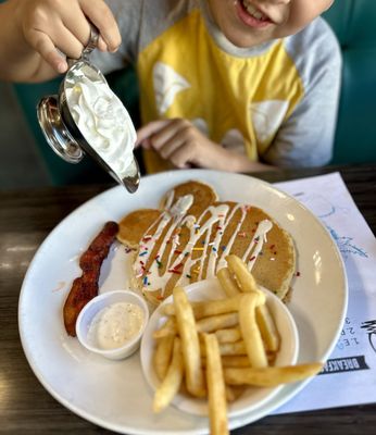 Broken Yolk Cafe by null