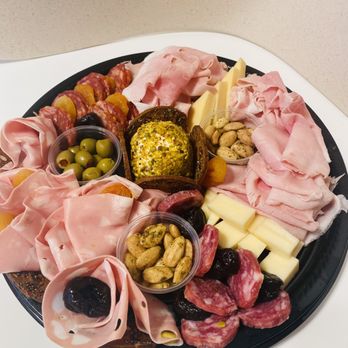 Lasagna Con Amore - Charcuterie plate - Italian Near Me Lasagna Con Amore - Charcuterie plate - Italian Near Me