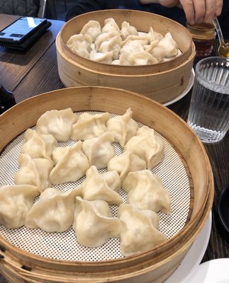 Le Petit Coin Dumpling by null