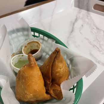 Thumka Indian Express - a basket of food - Indian Near Me - Algonquin, Illinois