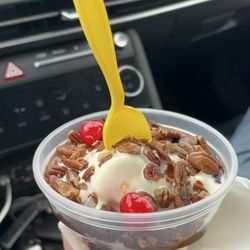 Arby's - Turtle Sundae