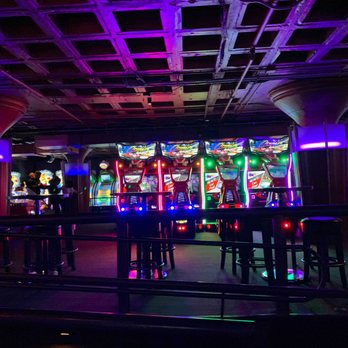 Lucky Strike Fenway - Arcade - Bowling Near Me - Boston, Massachusetts