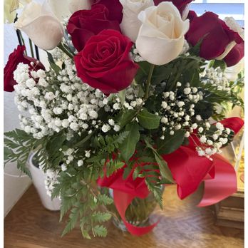 Thien Lan Florist - B21 Roses - Florists Near Me - San Jose, California Thien Lan Florist - B21 Roses - Florists Near Me - San Jose, California