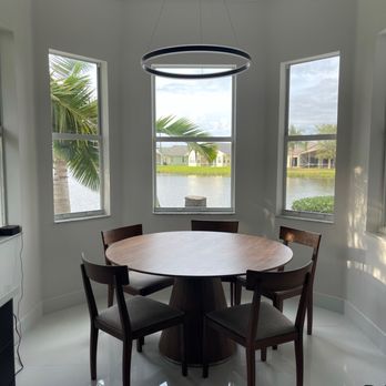 Bella Home Designs - Dining table - Furniture Stores Near Me - Port Saint Lucie, Florida Bella Home Designs - Dining table - Furniture Stores Near Me - Port Saint Lucie, Florida