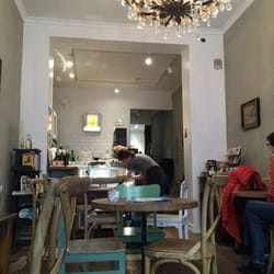 Fleuriste - Lovely, cosy and warm. With very friendly service.
