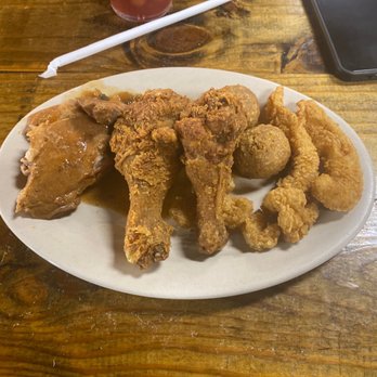 LeBleu's Landing Cajun Restaurant - Buffet - Cajun/Creole Near Me - Sulphur, Louisiana