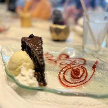 CVI.CHE 105 - Postre - Seafood Near Me - Miami, Florida