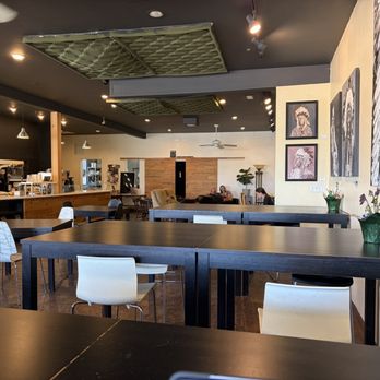 Firecreek Coffee - Indoor seating area - Coffee & Tea Near Me - Cottonwood, Arizona