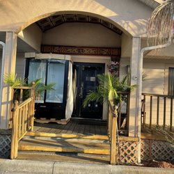 Panda Chinese Restaurant - Establishment entrance