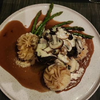Altana Rooftop lounge - Fliet with mashed potatoes - Lounges Near Me - Lancaster, Pennsylvania