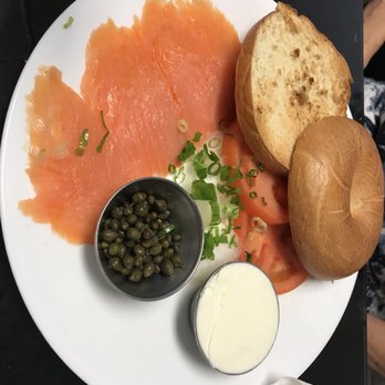 Sweet E's Cafe - Lox n bagels - Cafes Near Me - Honolulu, Hawaii