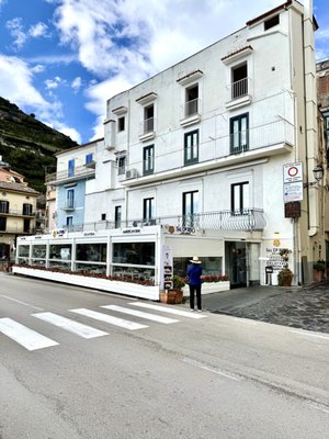 Pasticceria Sal De Riso by null