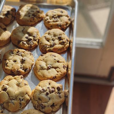 Lorraine's Bake Shop by null