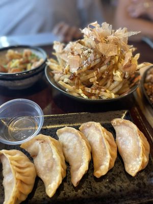 AGU Ramen - Ward Centre by null