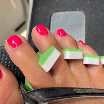 Luxury Nails & Spa Barton Creek Mall - Nail Salons Near Me - Austin, Texas