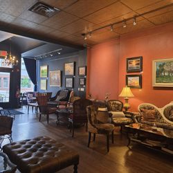 French 75 Gallery and Lounge